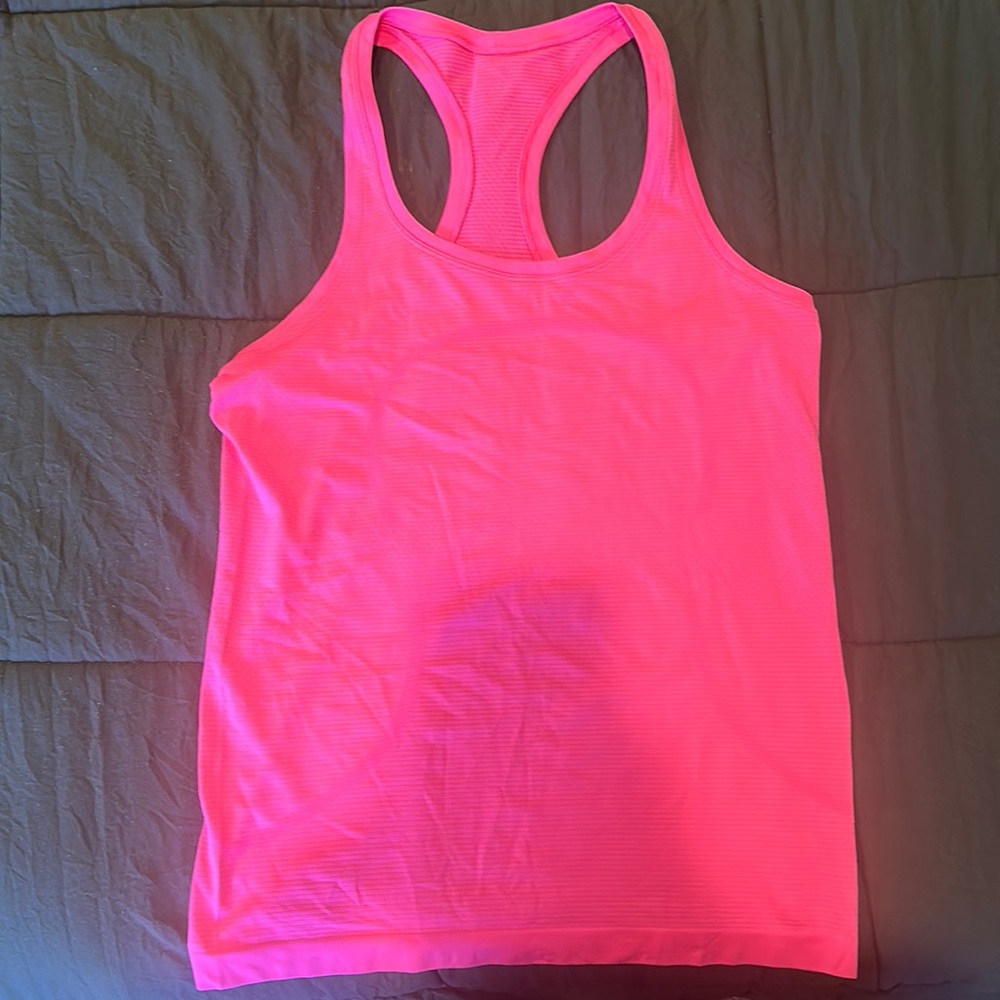 Swiftly Tech Racerback Tanktop 2.0 in Pink Highlight